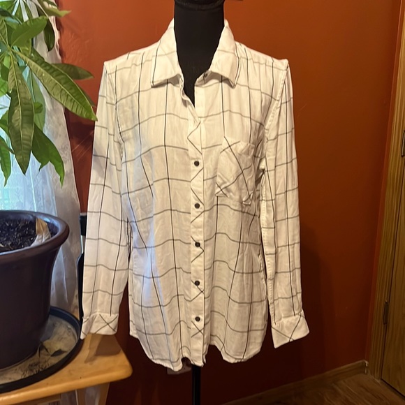 NWT GAP SQUARE PRINT LONG SLEEVED BLOUSE ….190 - Picture 2 of 12